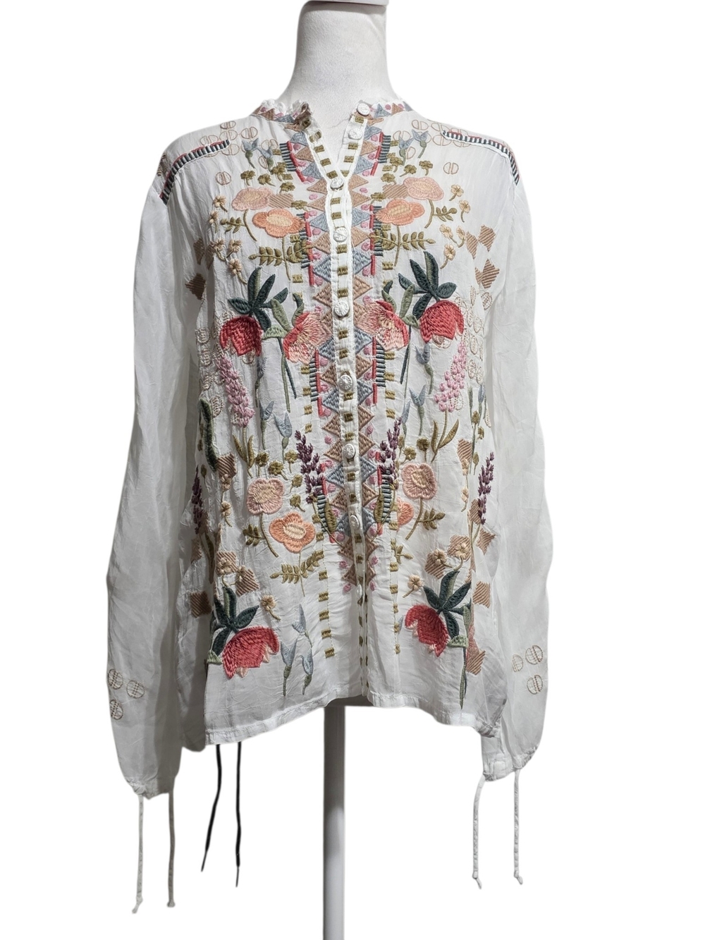 Johnny Was Brielle Blouse XS White Floral Embroidered Boho Peasant Tunic Top